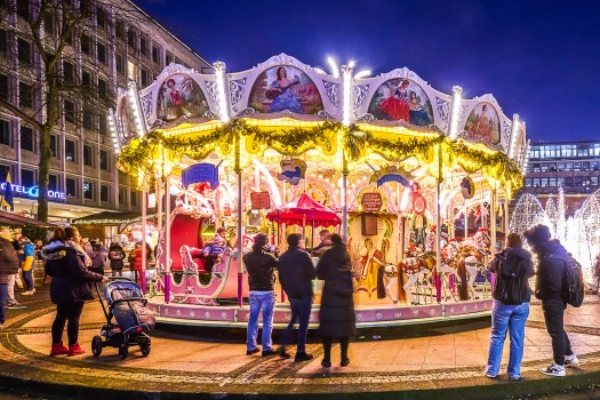 Bild 1 von Barock Karussell (Kennedyplatz St. Nr.: 126)