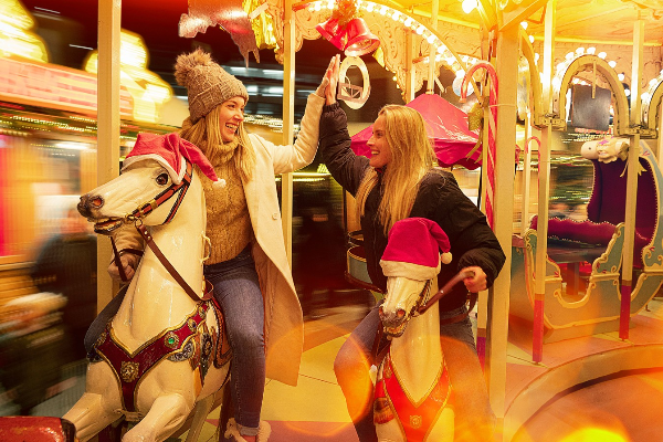 Bild 2 von Barock Karussell (Kennedyplatz St. Nr.: 126)